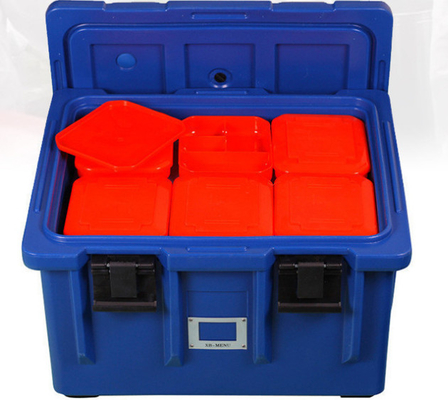 A escola isolou o transportador 70L do alimento uma construção sem emenda da parte
