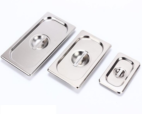 Os E.U. denominam o alimento Pan Superior Heat Conductivity de GN2/1 GN2/3 SS